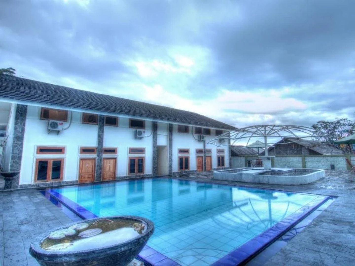 D Bless Residence & Conference