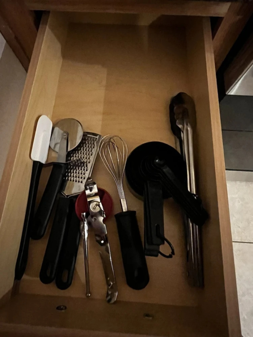 Canyon Plaza Premier Studios and Apts