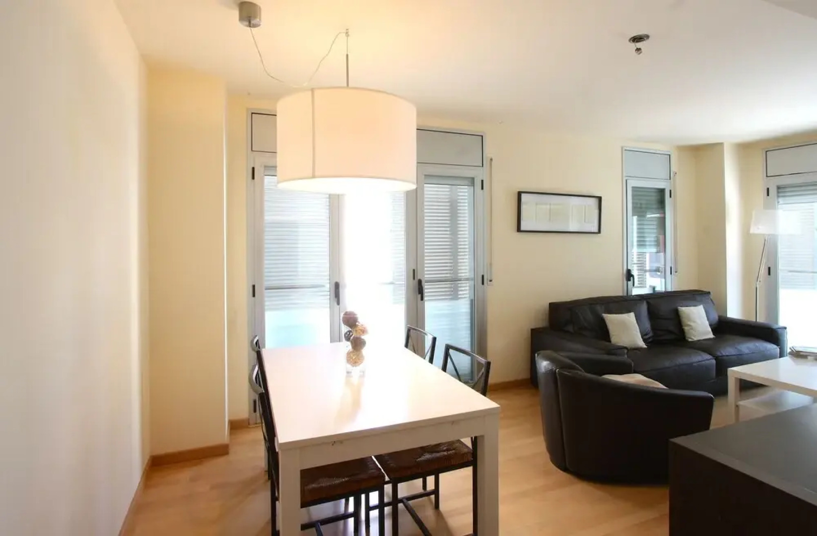 Mazi Apartments Downtown