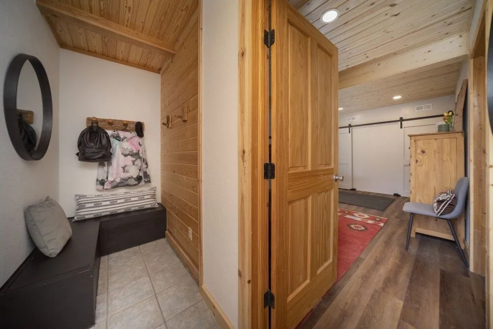 Innsbrook Cabin 4 Bedroom Cabin by RedAwning