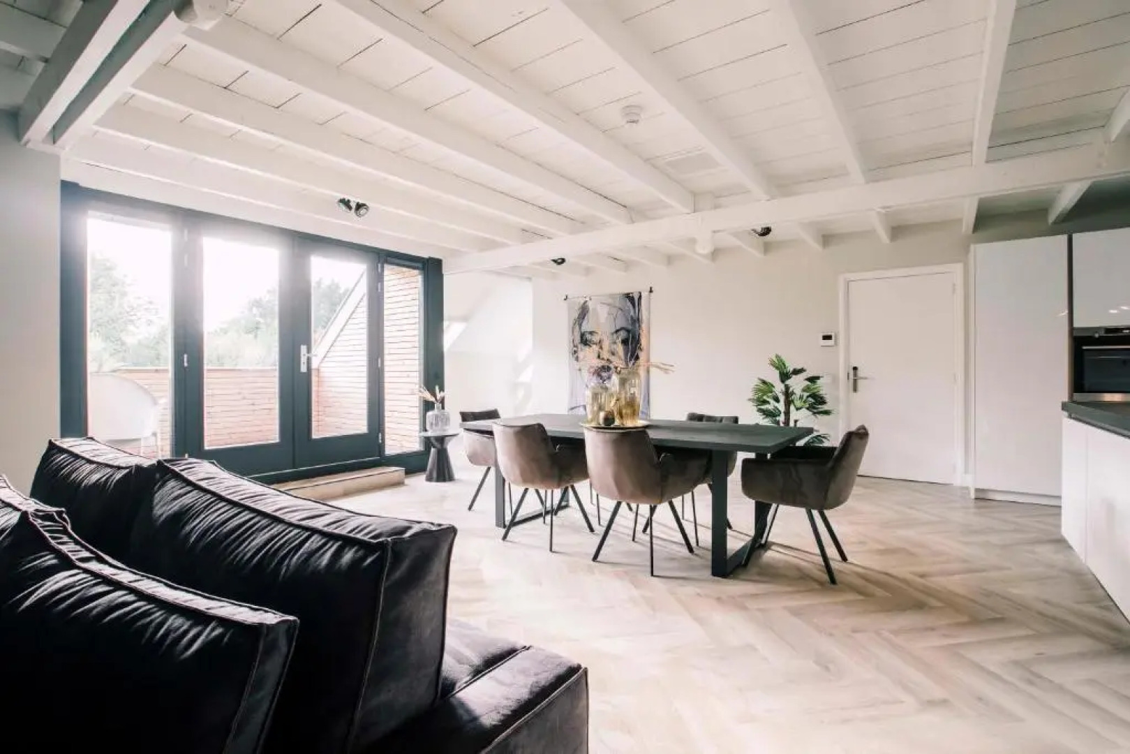 Stadsvilla Luxurious 3 room loft met airco Willem 2