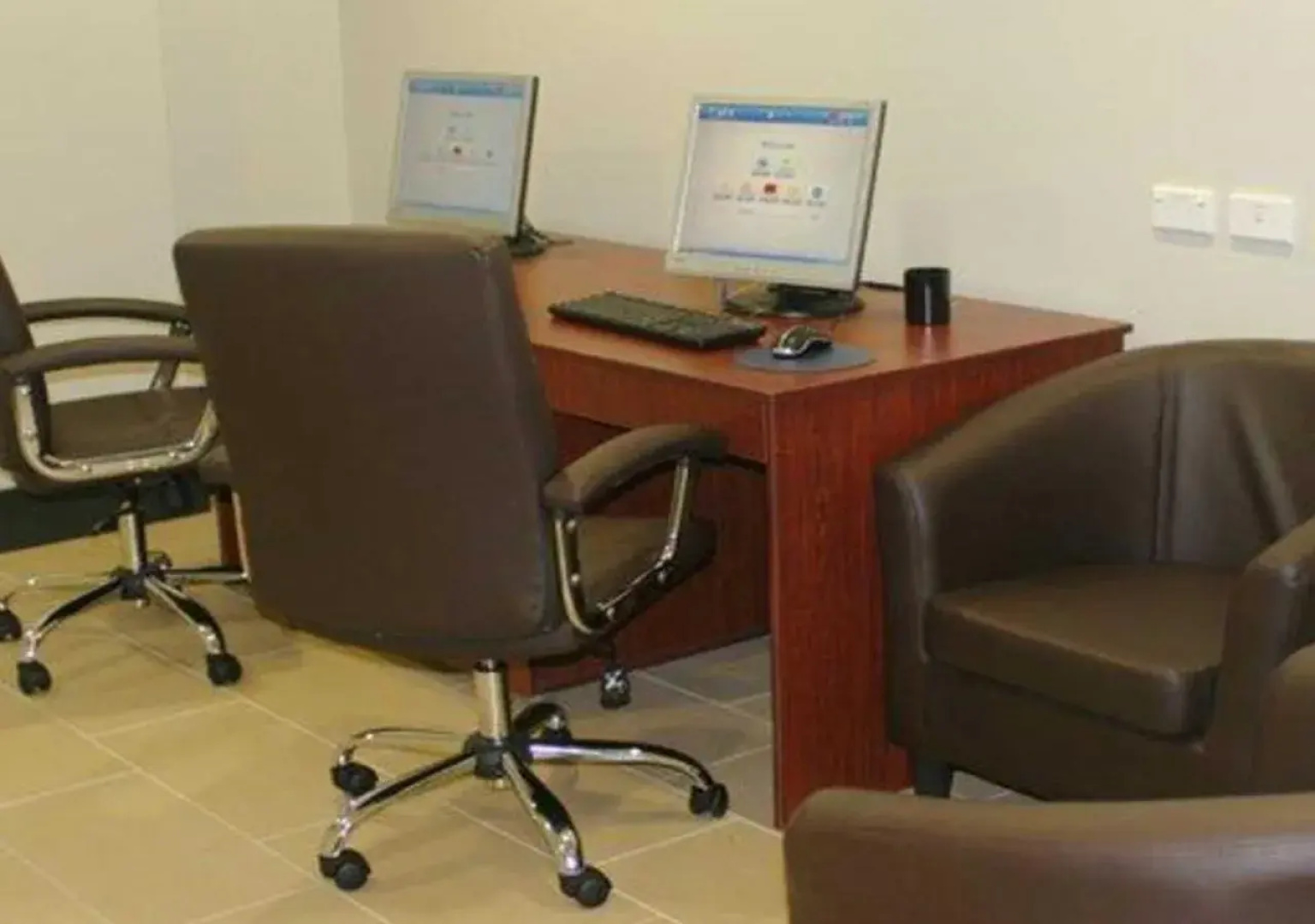 Quality Suites Pioneer Sands