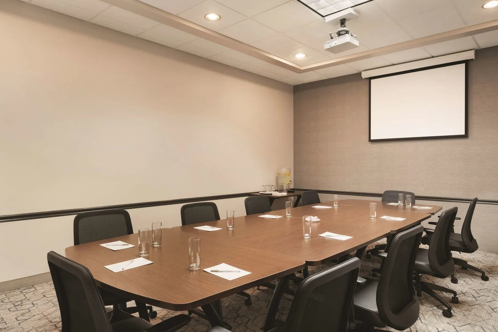 Country Inn & Suites by Radisson, Grand Rapids East, MI