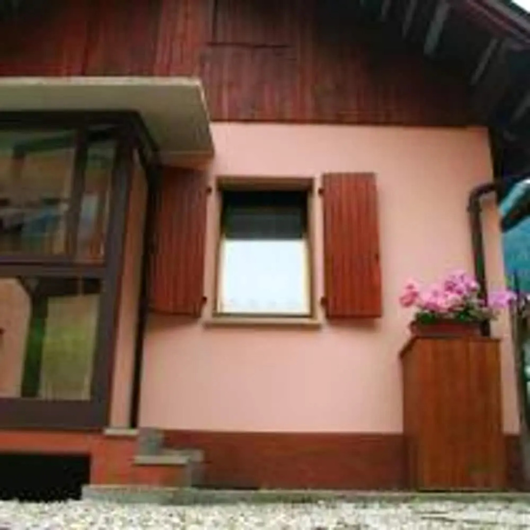 House With one Bedroom in Pontebba, With Wonderful Mountain View and Enclosed Garden Near the Slopes