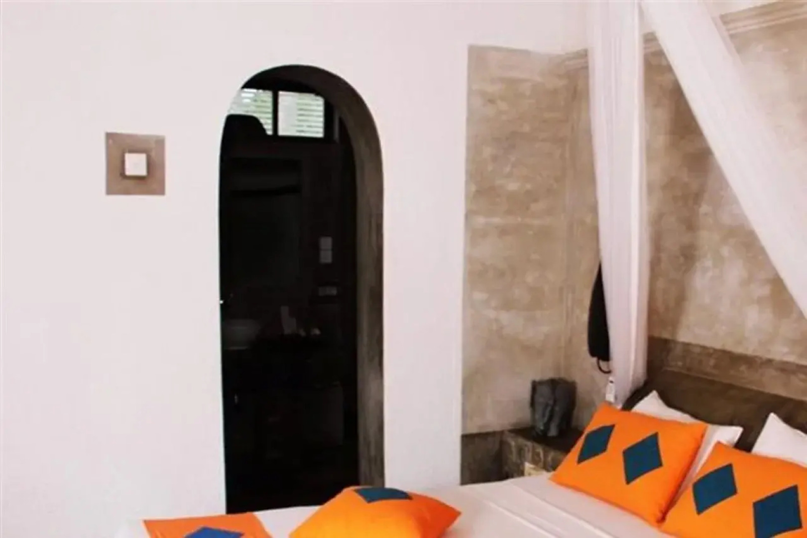 Serendip Stone Hotel and Bungalow