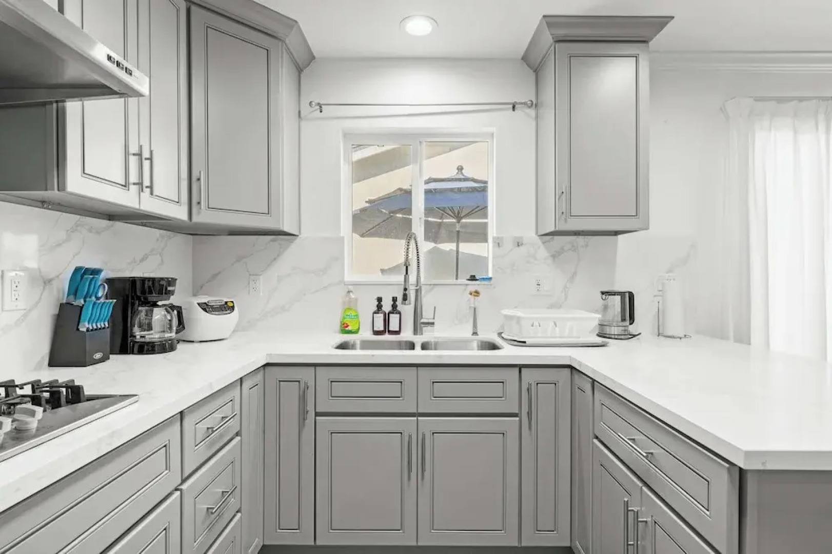 Comfy Retreat With Yard & Cozy Interiors