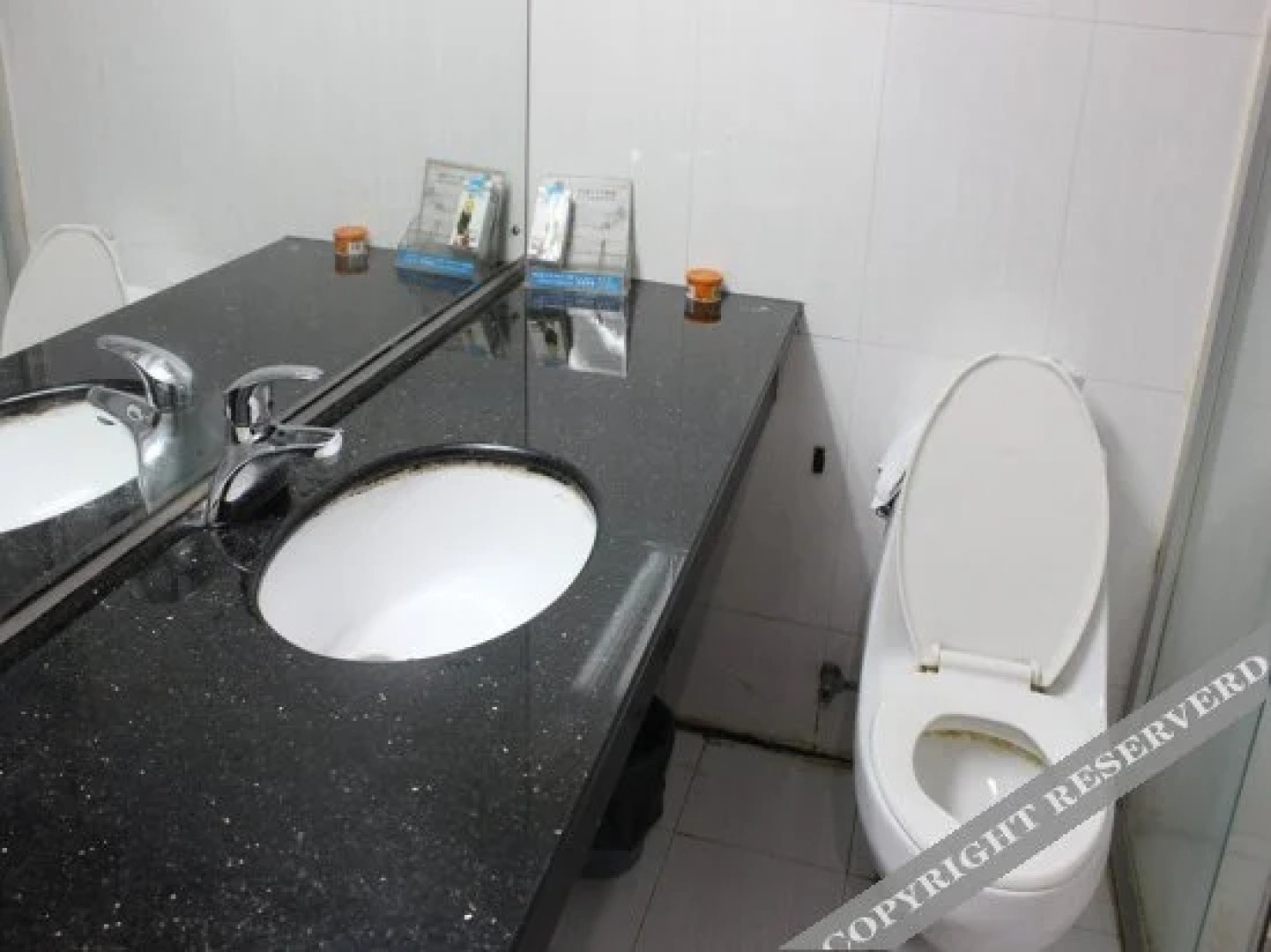 Tongxiang Phoenix Inn