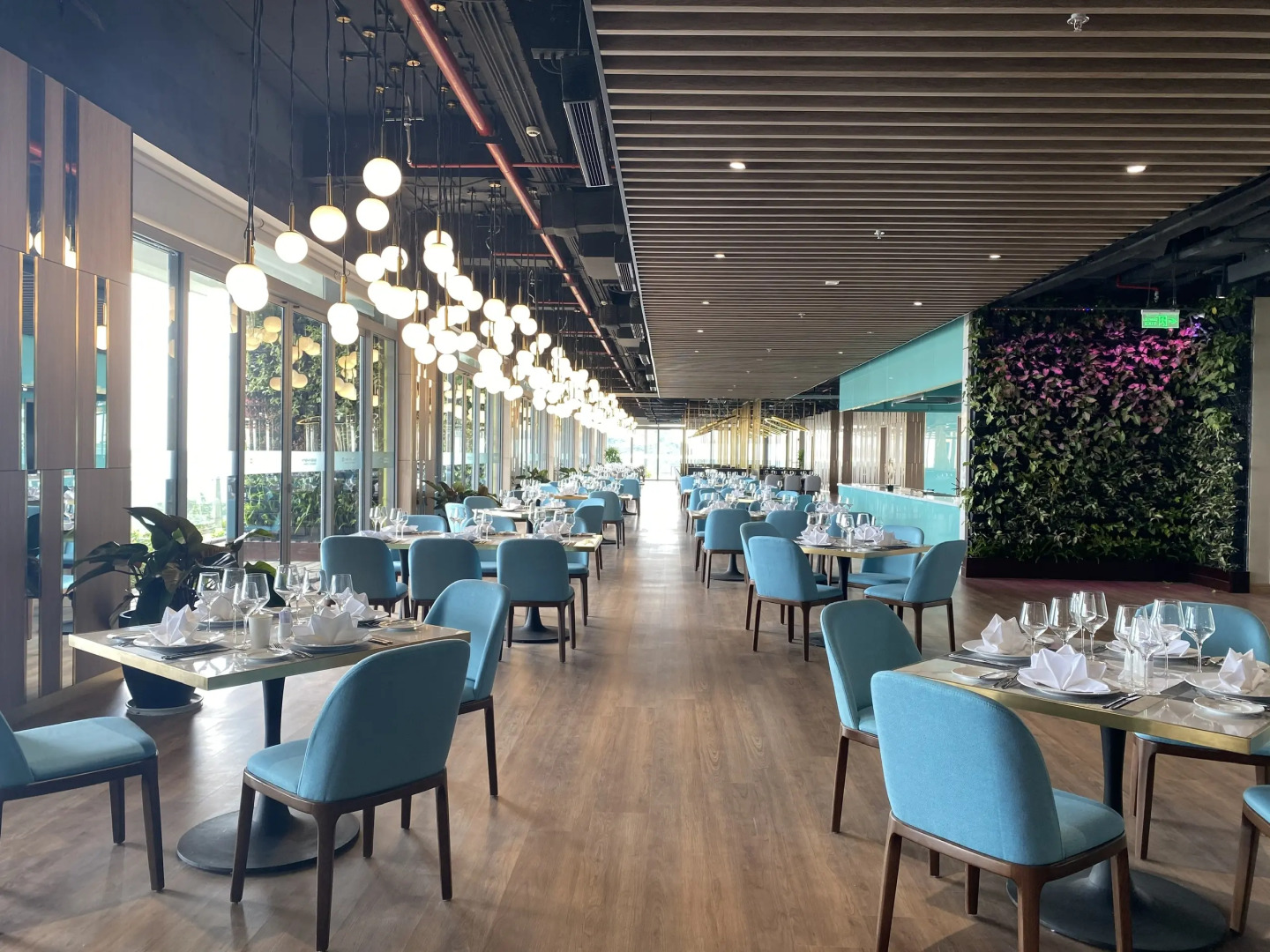 Flamingo Premium Lan Ha Bay Resort