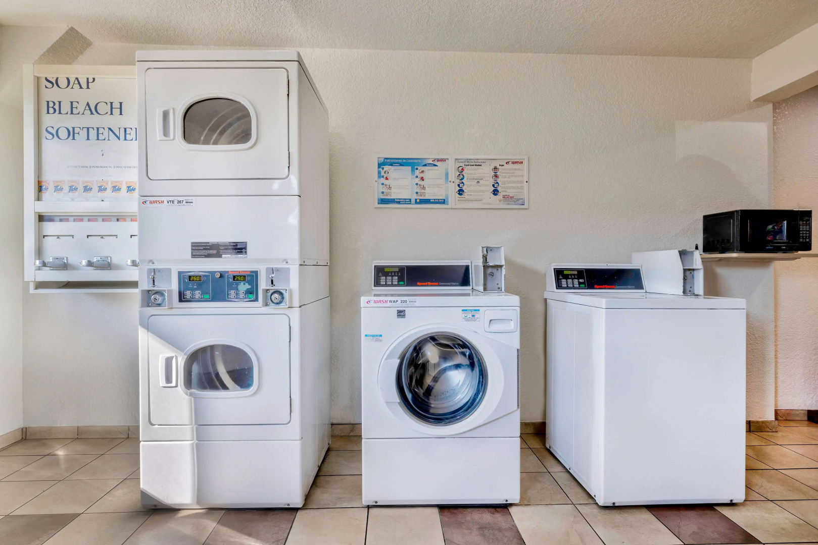 Motel 6 Anaheim, CA - Fullerton East