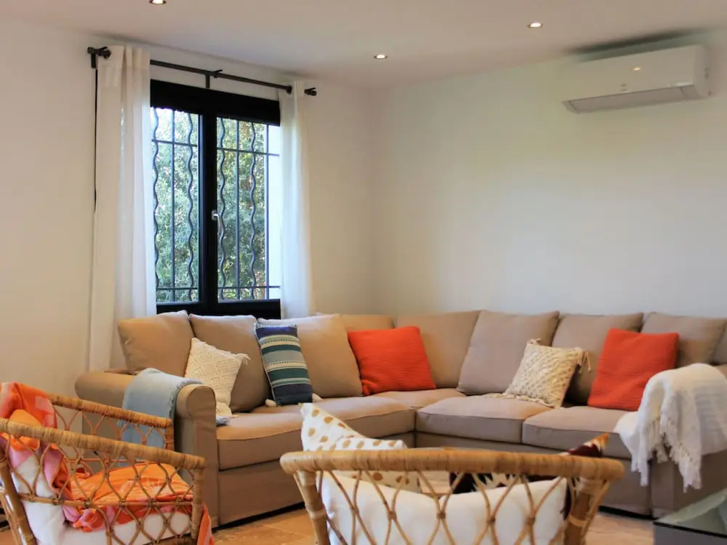 Inviting Holiday Home in La Croix Valmer With Swimming Pool