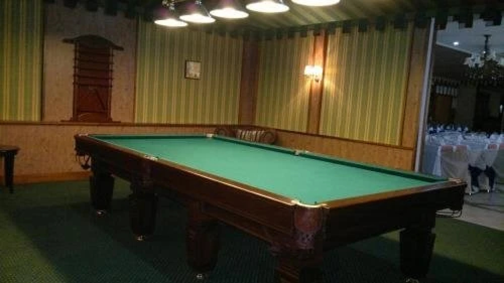 Sadky Hotel and Restaurant