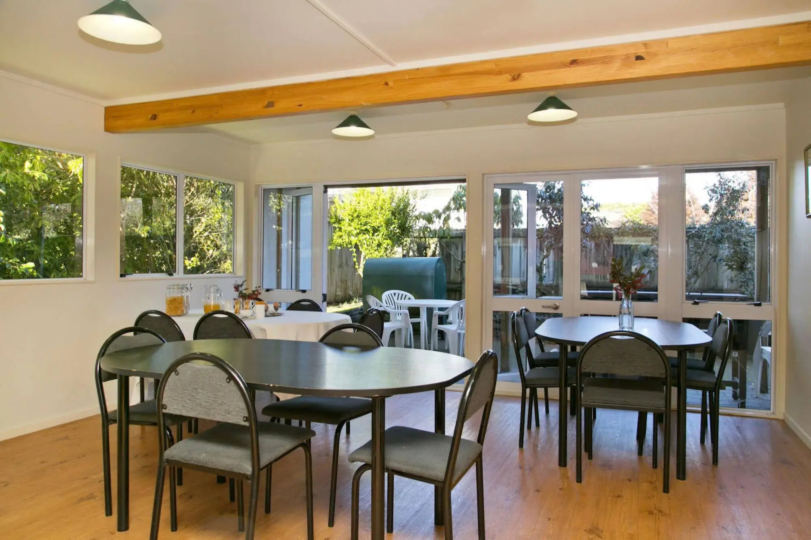 Howards Mountain Lodge