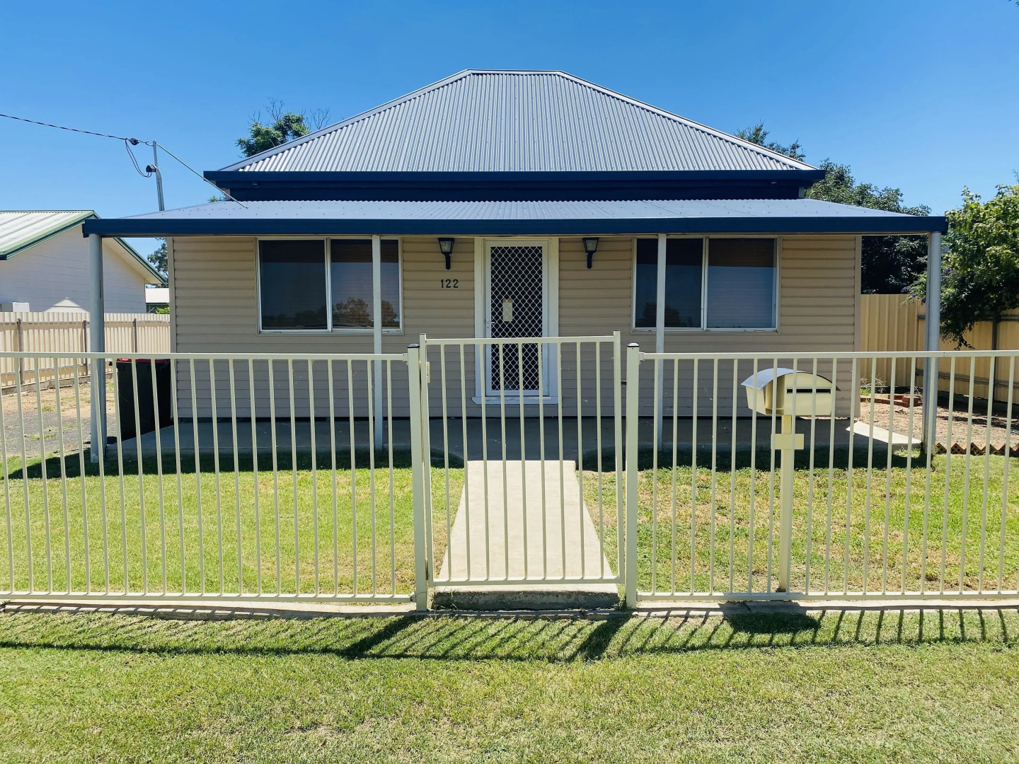 Castlereagh Lodge Motel