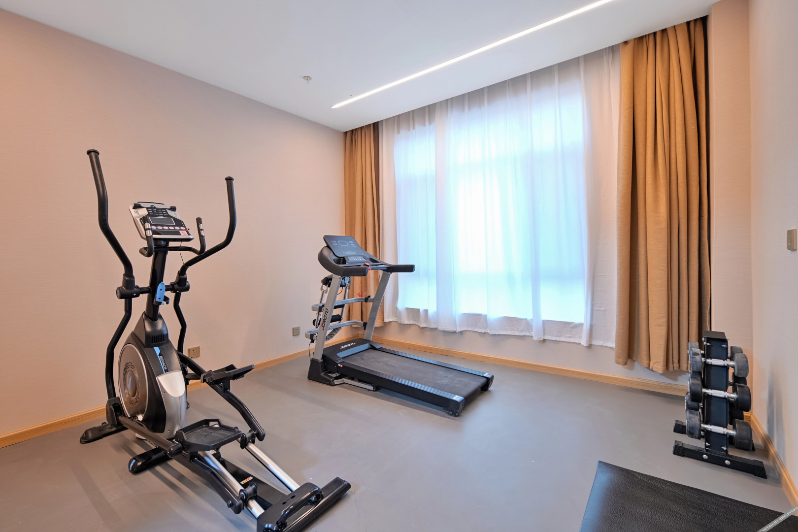 Vienna Hotel (Yecheng Zero Kilometer)