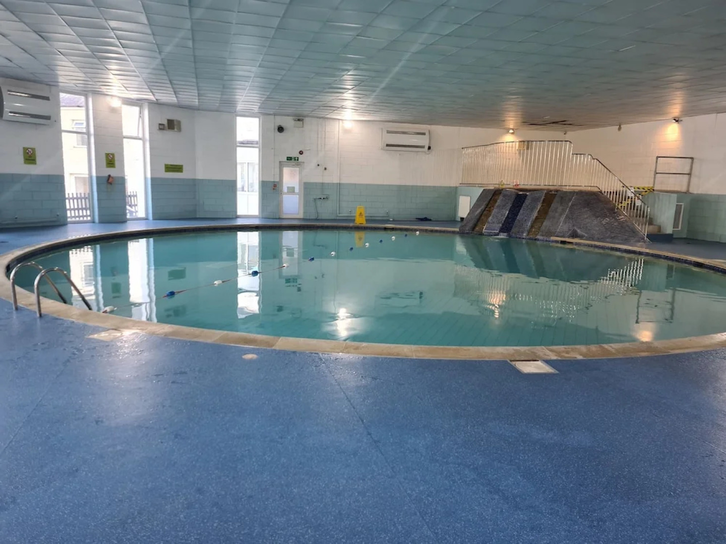 10 Valley View Lodge