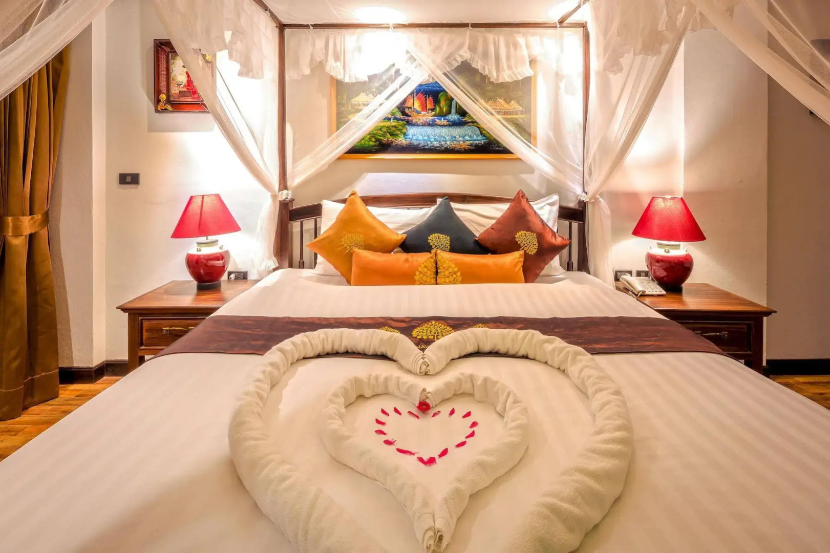 Tanawan Phuket Hotel
