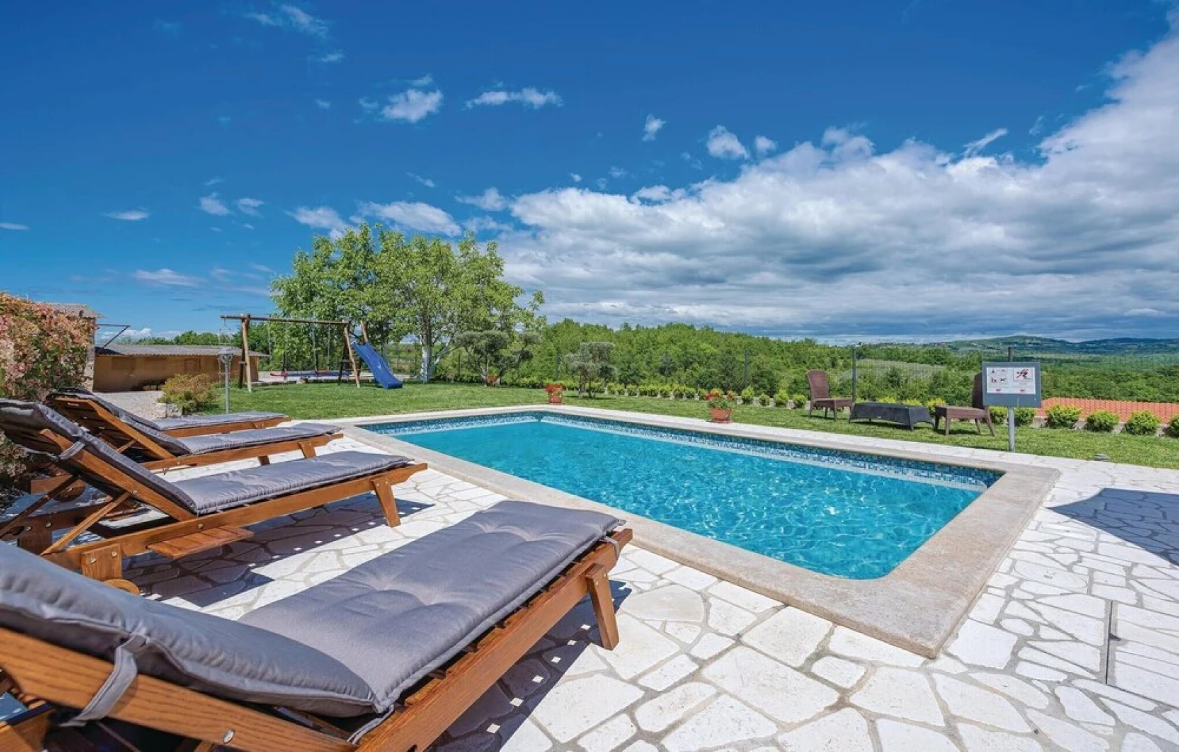 Nice Home in Nova Vas With 4 Bedrooms, Wifi and Outdoor Swimming Pool