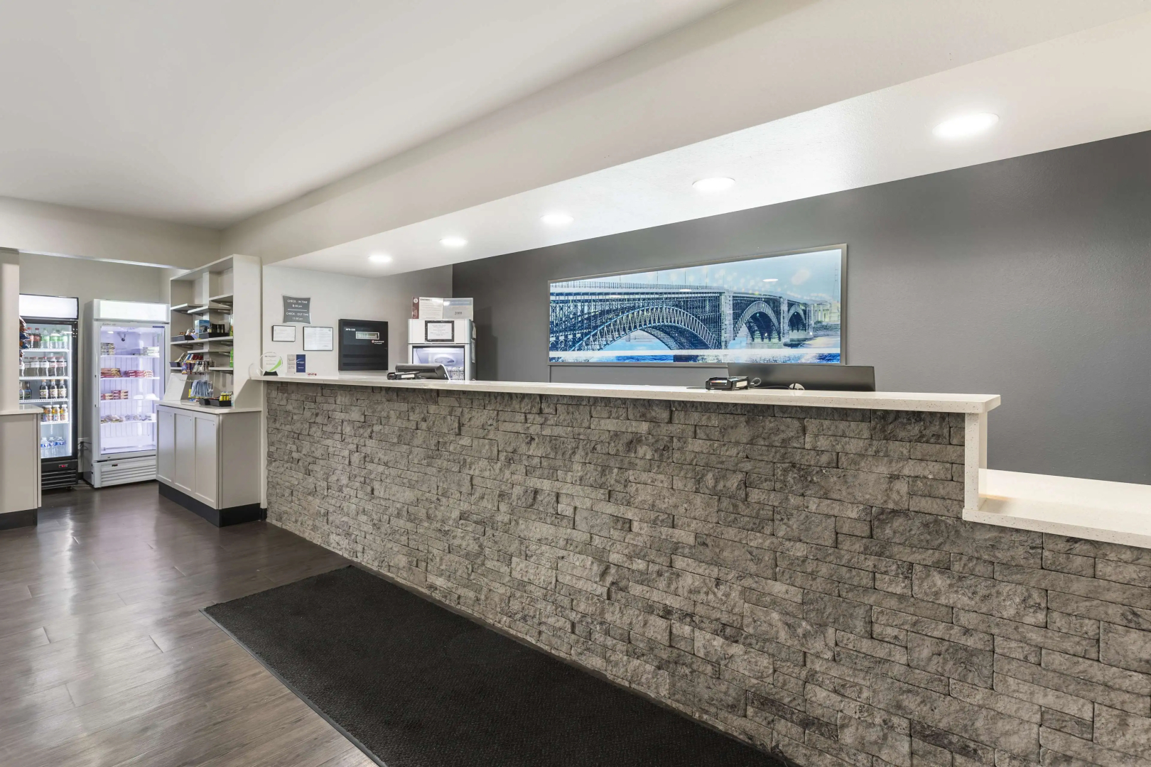 Best Western Plus MidAmerica Hotel
