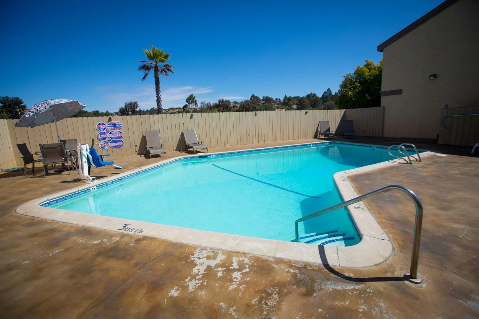 Aloha Inn