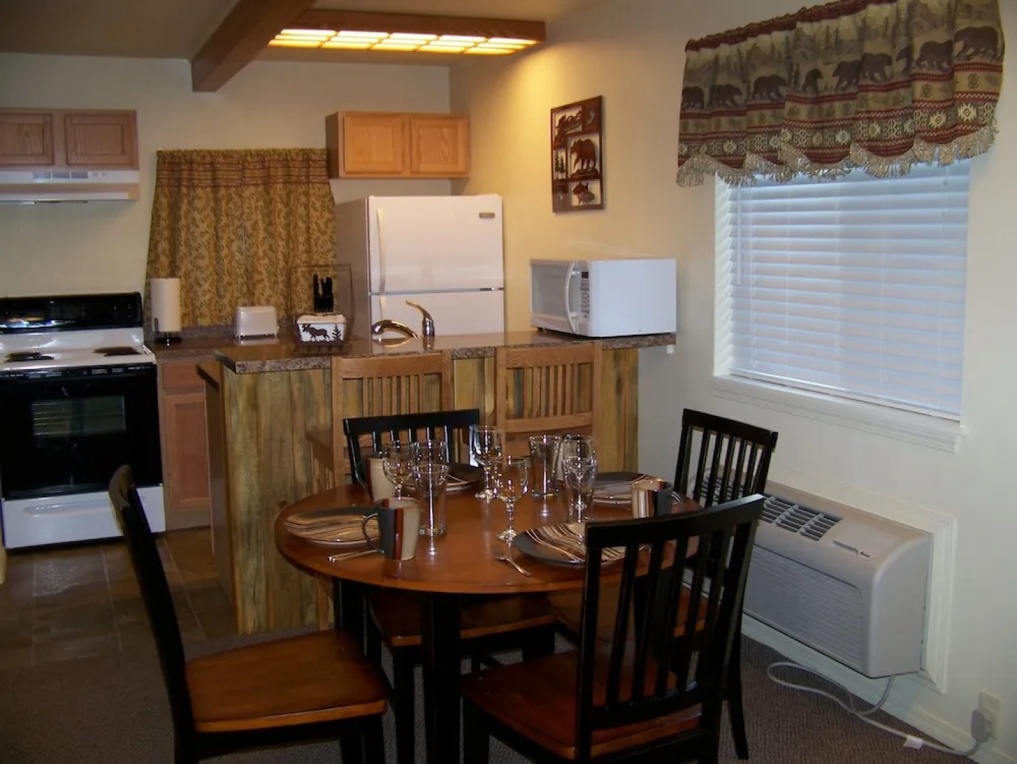 Bear Trap Apartments - Full Kitchen