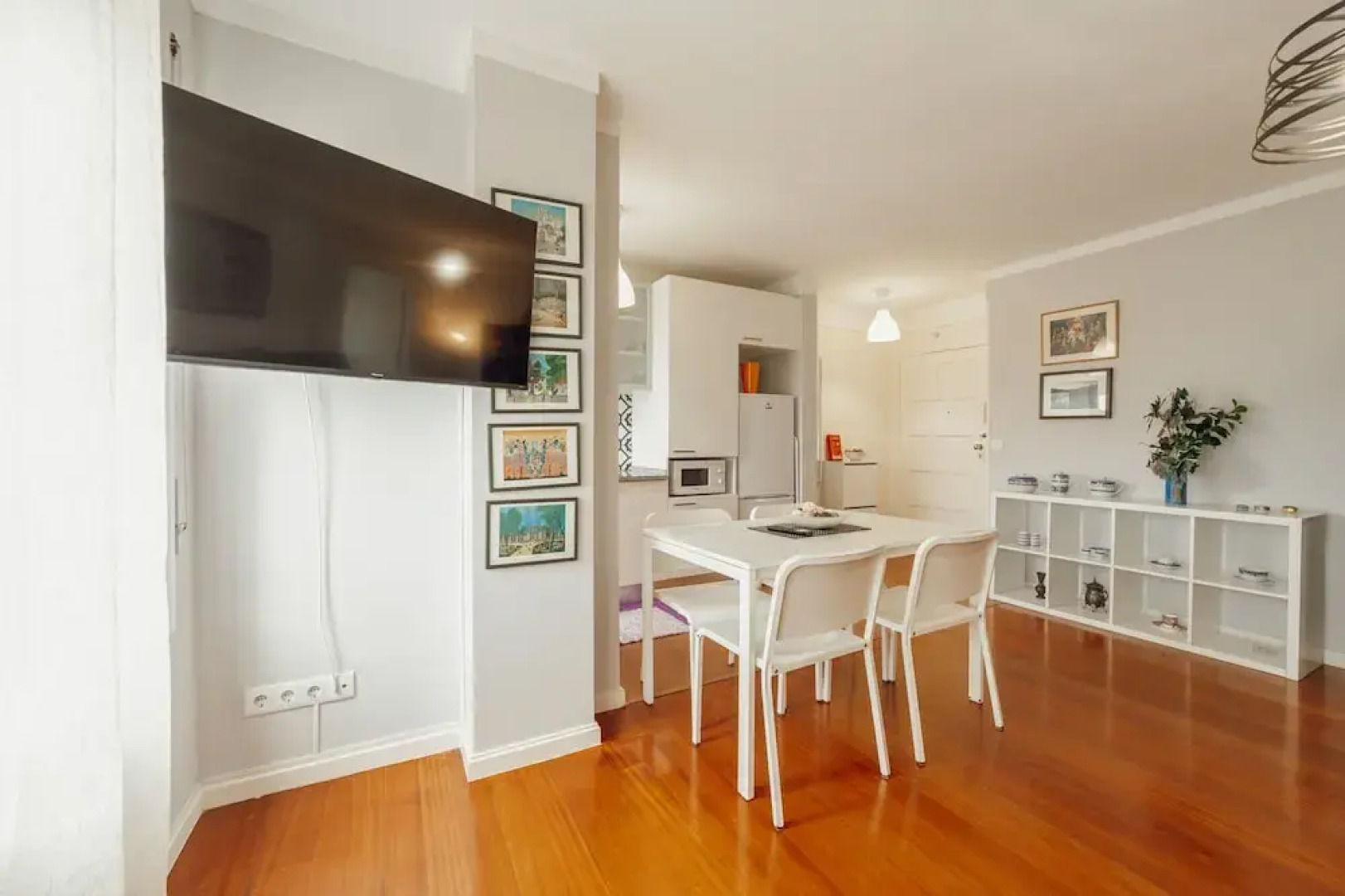 Espinho Seawalk AND Seaview by Vacationy