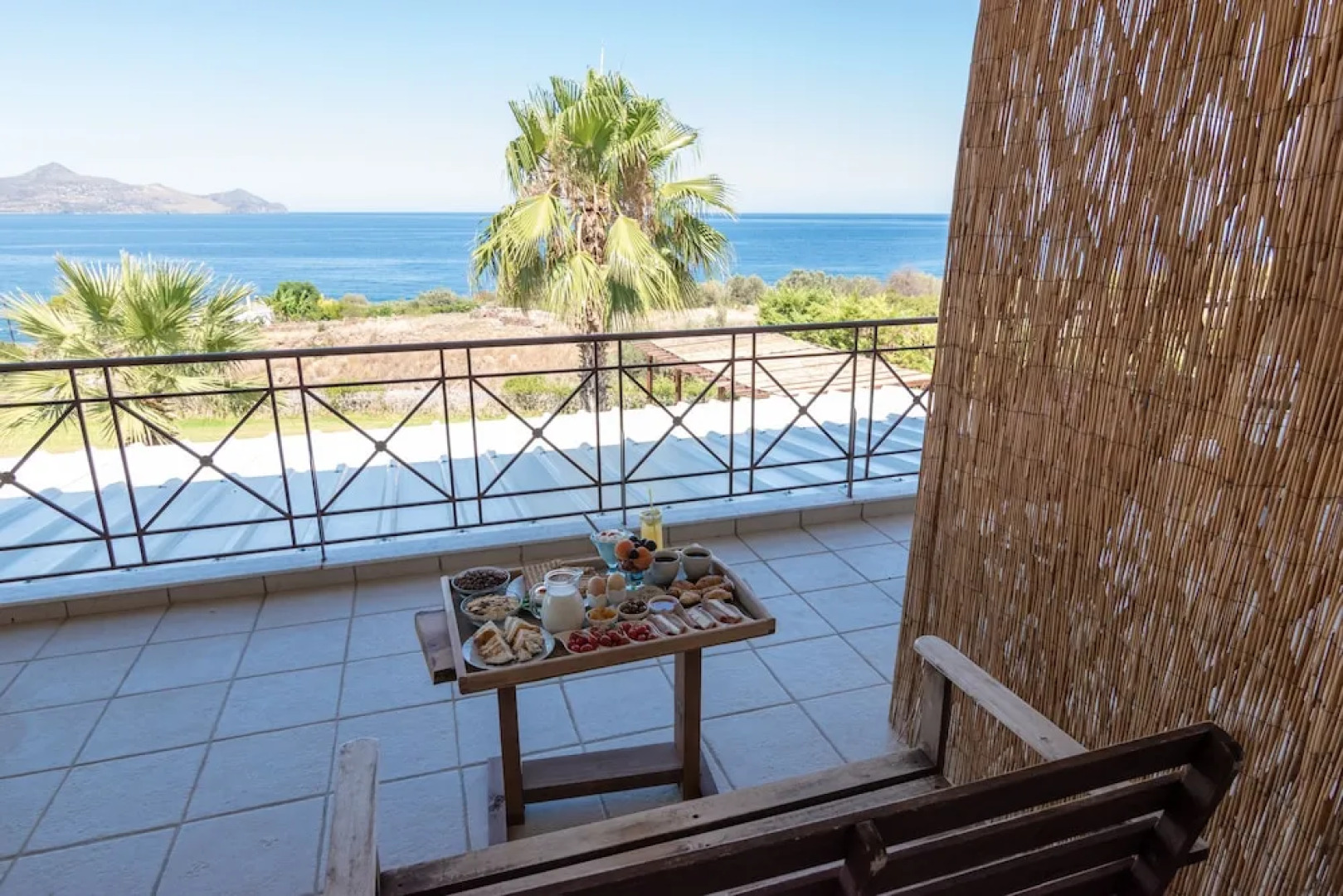 Отель Cavo Petra