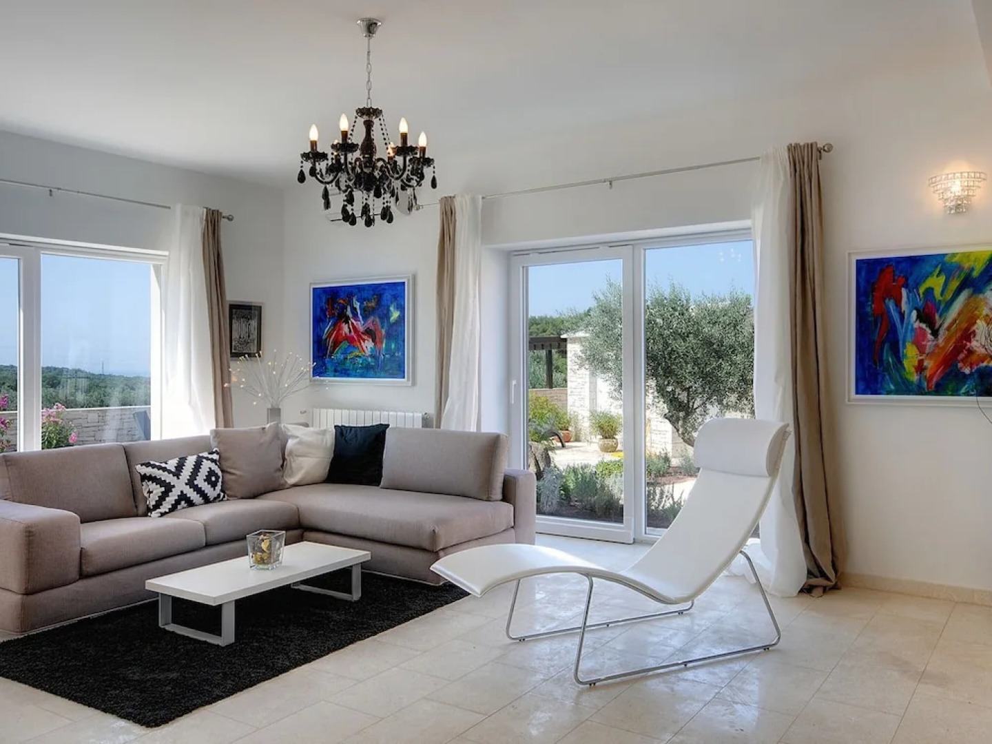 Beautiful Villa With Garden, Private Heated Pool, Whirlpool, Sauna, Near Rovinj