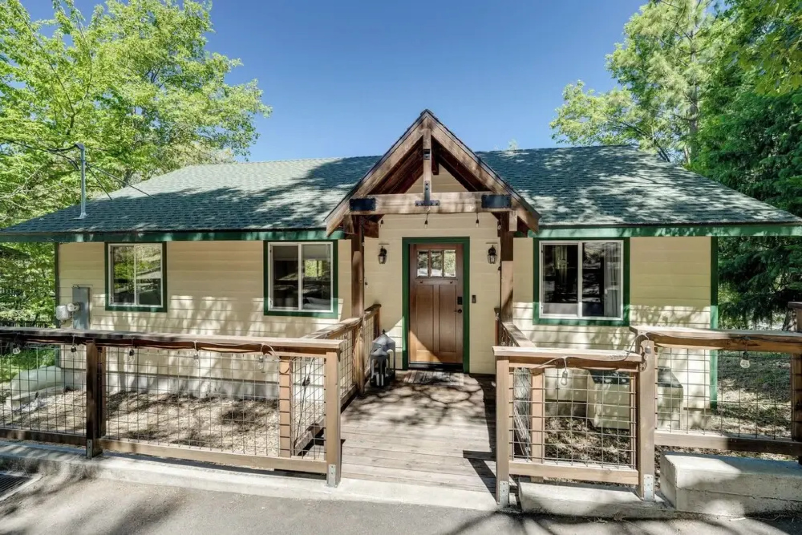 Walk to Dtwn: Charming Family Cabin in Twain Harte