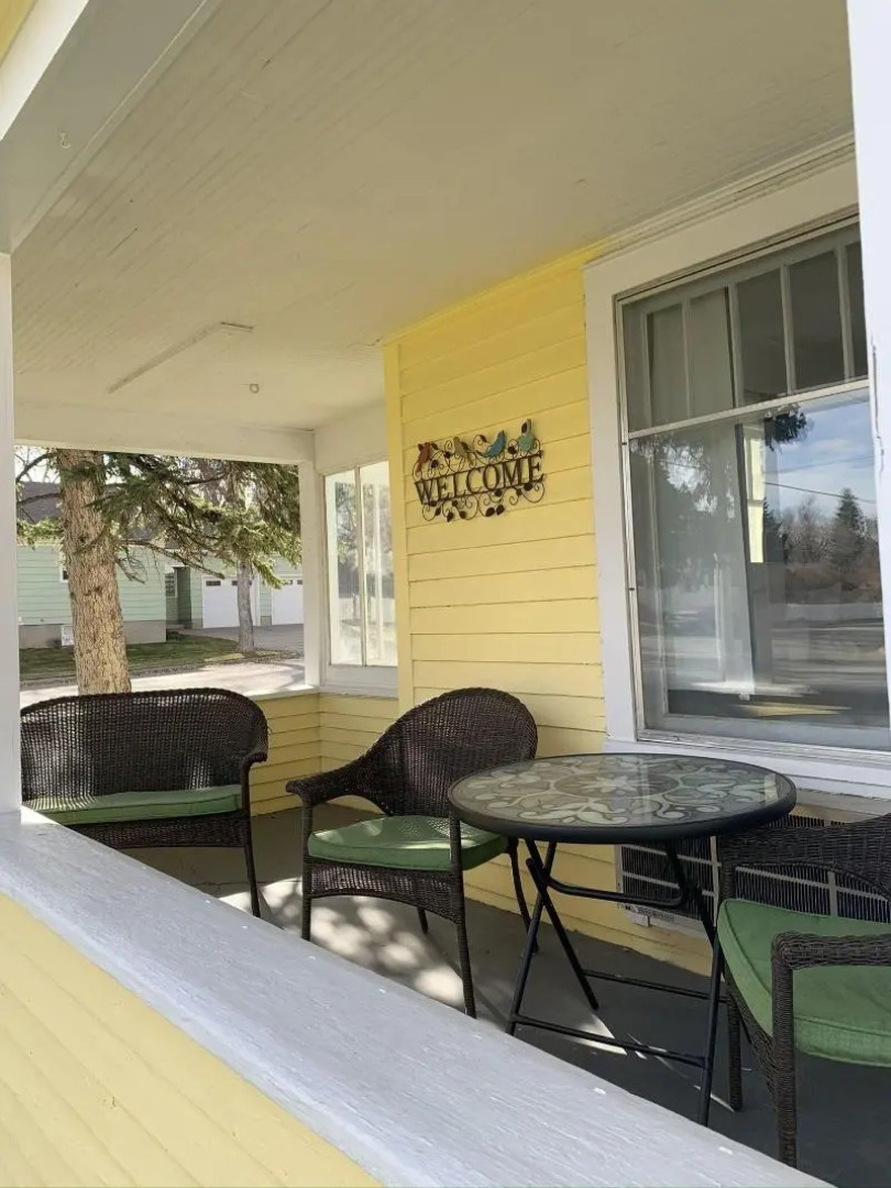 Lamplighter Cabins & Suites