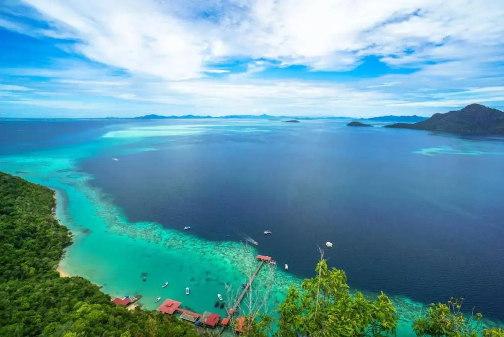 Wing Tat Grand Hotel