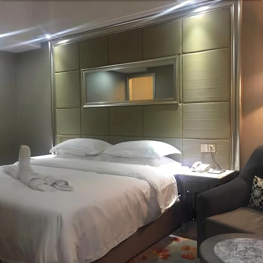 曲靖翠峰大酒店