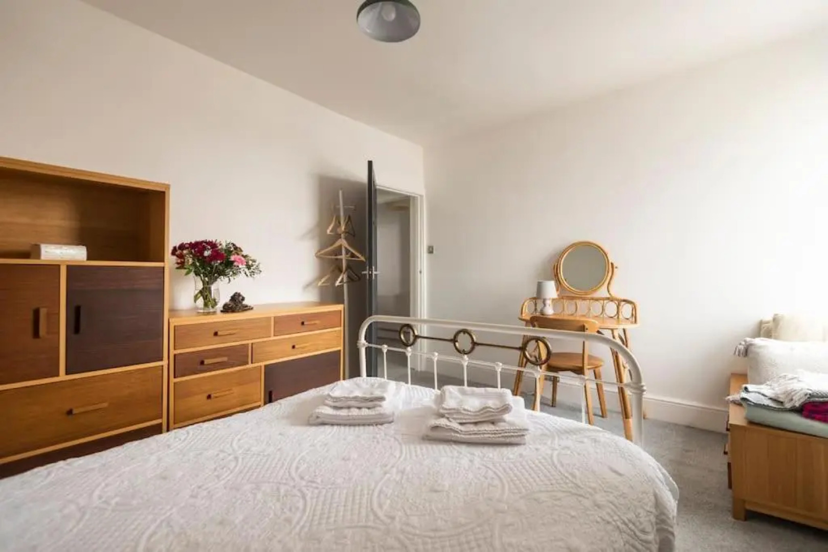 Worthing sea-front apartment