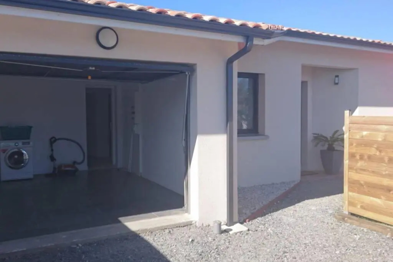 ViLLA NEUVE 115m2 ,TOUT CONFORT AVEC PiSCiNE Chauffée-JARDiNET BASSiN ARCACHON