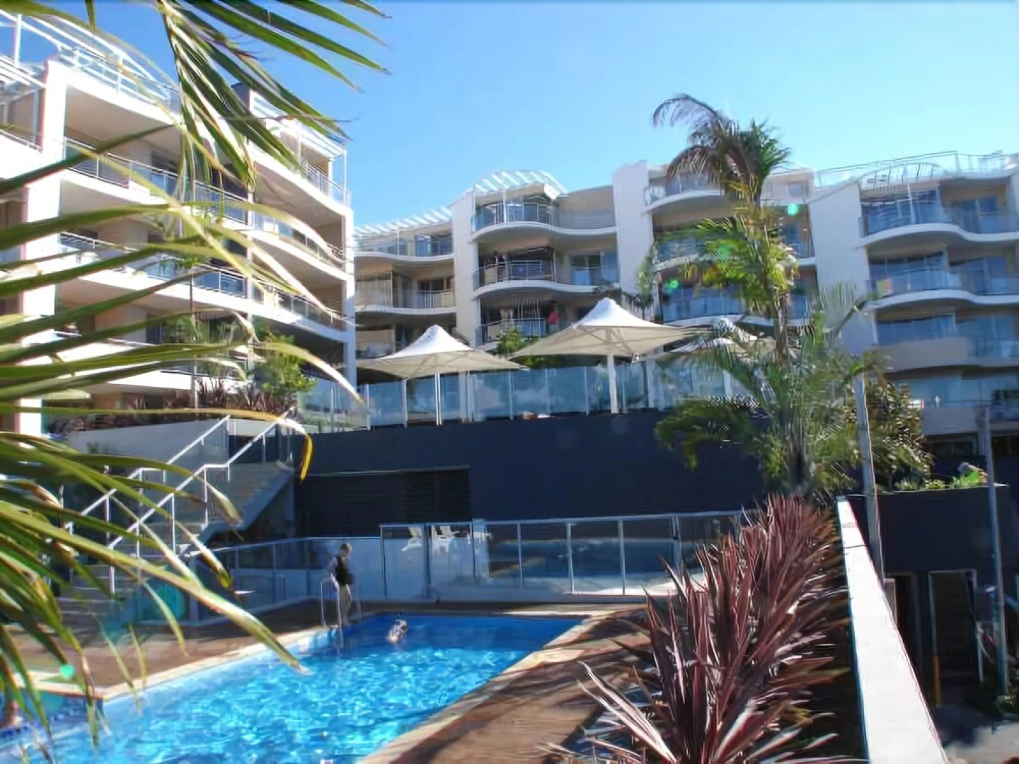 Cote D'Azur, Unit 40/61 Donald Street