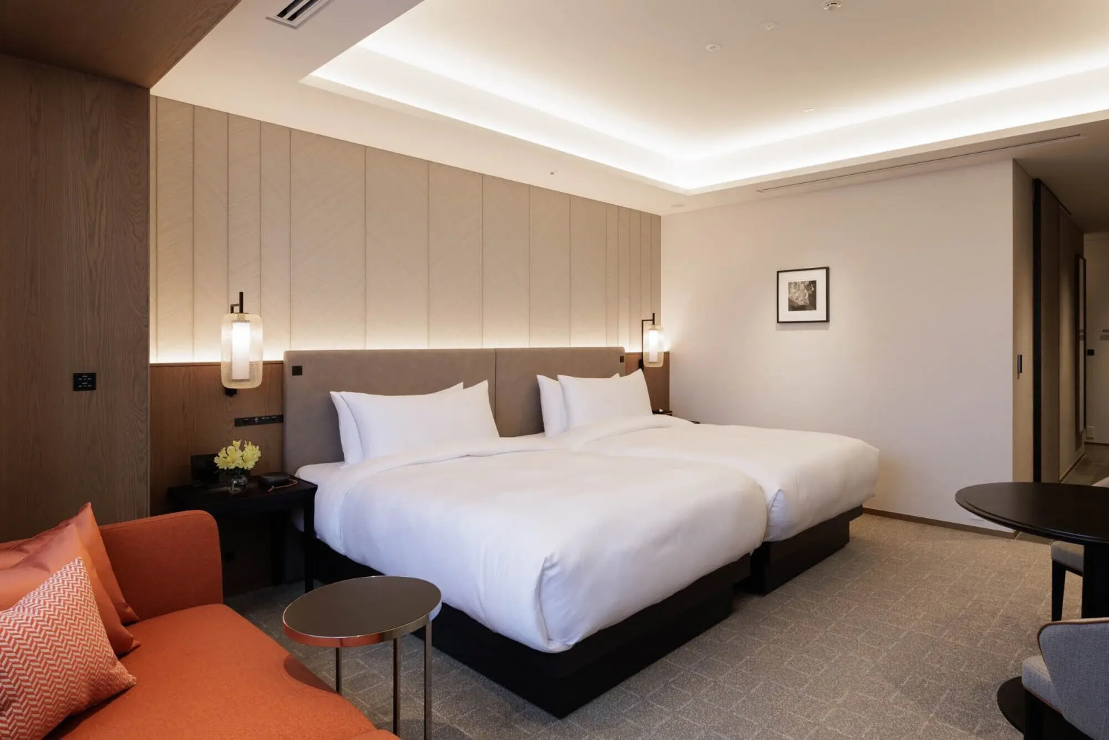 Tiad, Autograph Collection