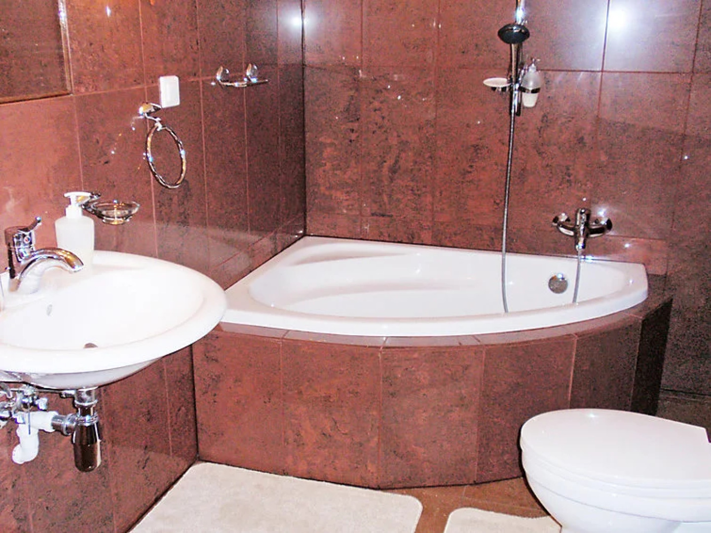 Gościniec Pod Dwoma Sercami