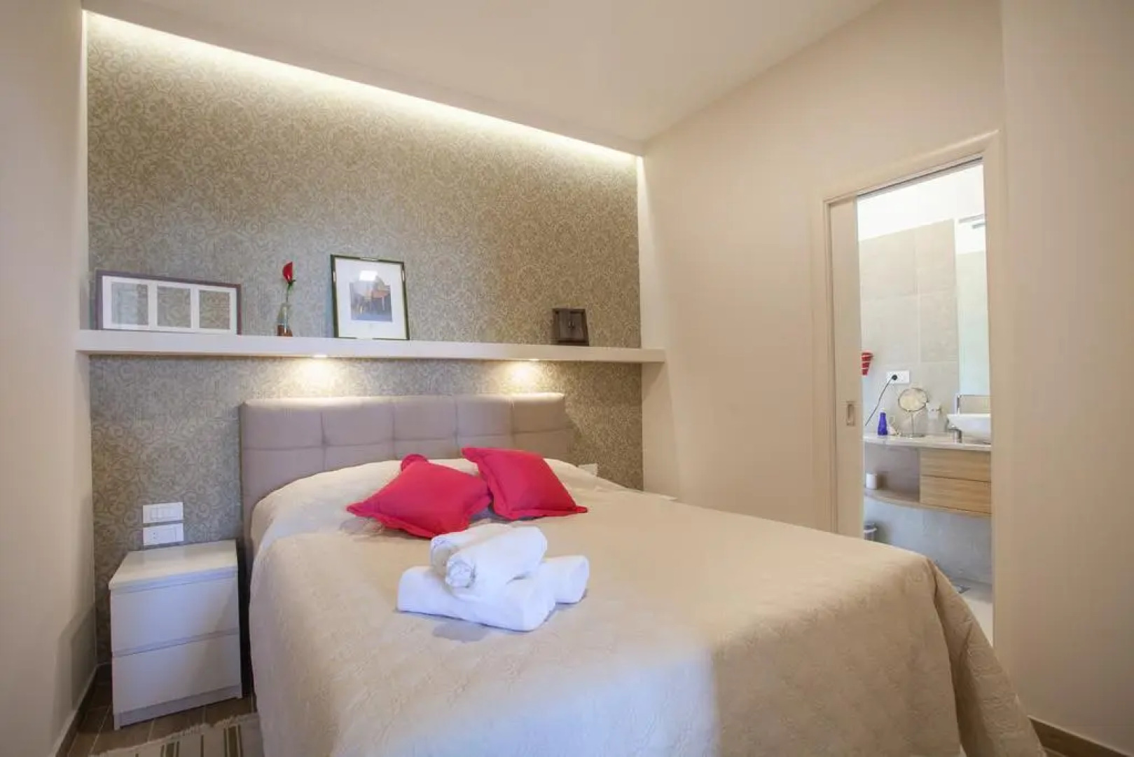 Sand Beach Apartments