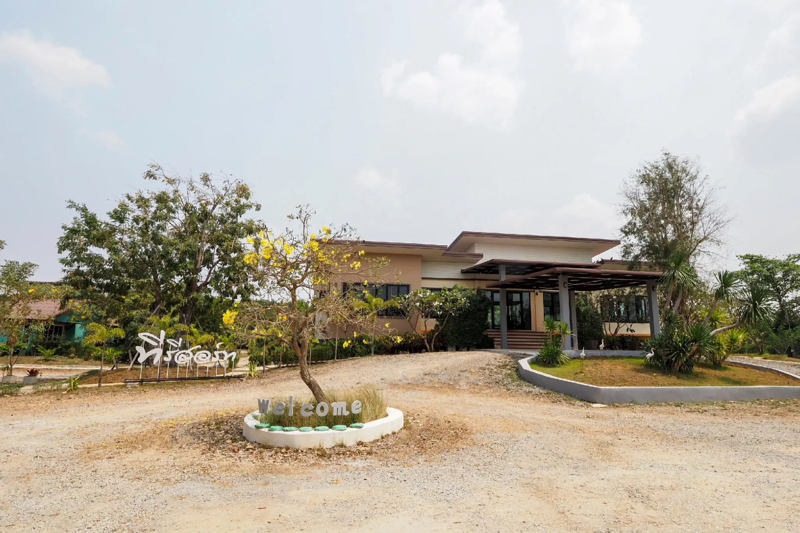 OYO 733 T Resort