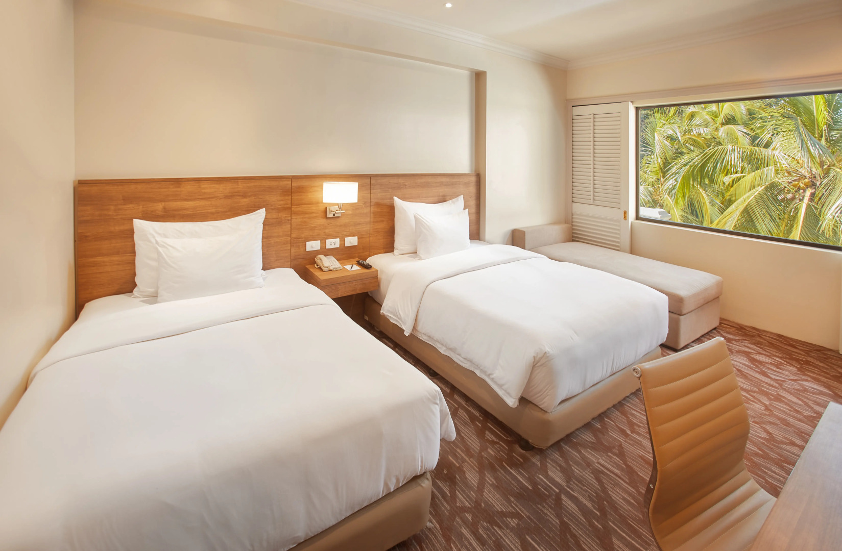 Quest Plus Conference Center, Clark