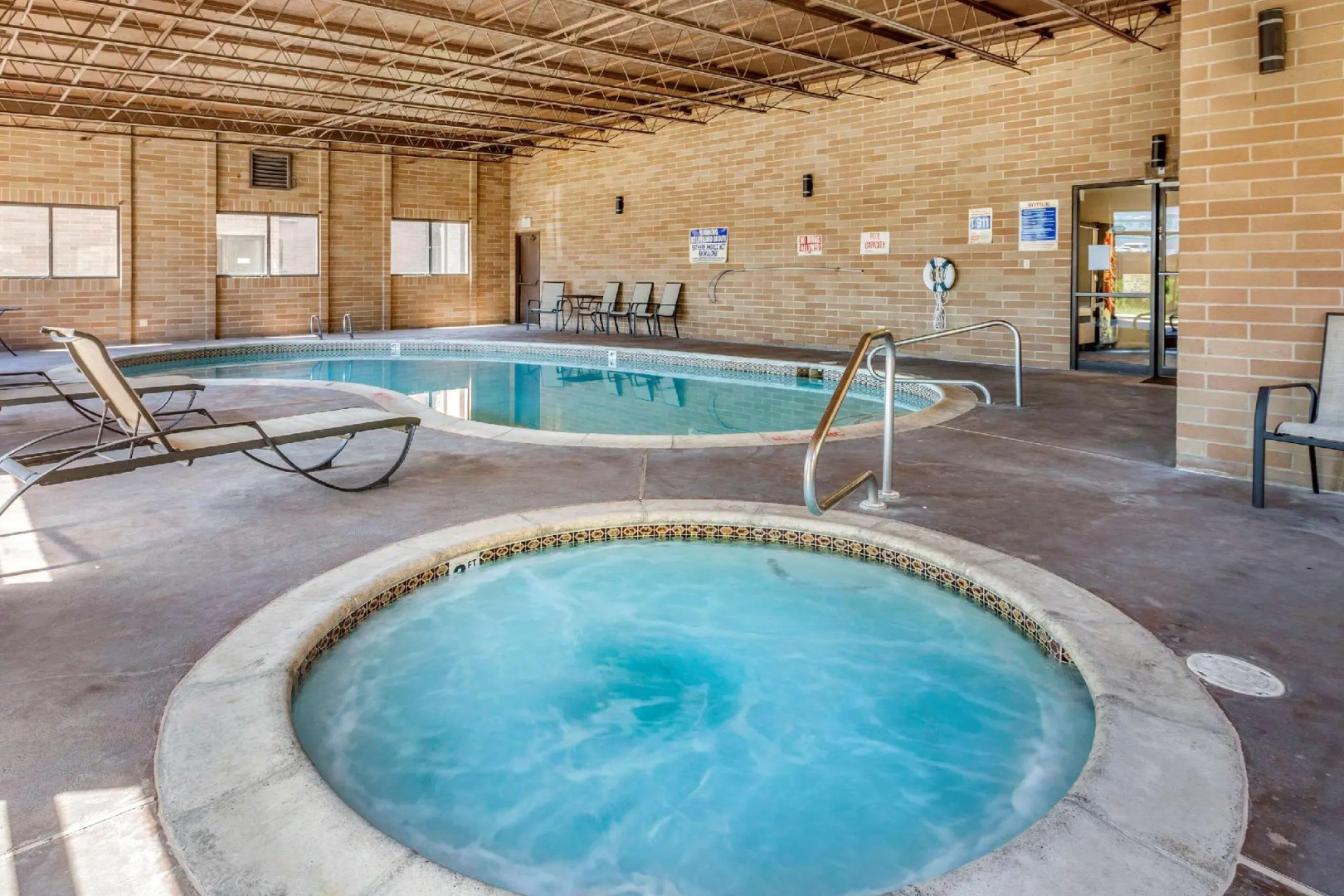 Econo Lodge Inn and Suites Sandy