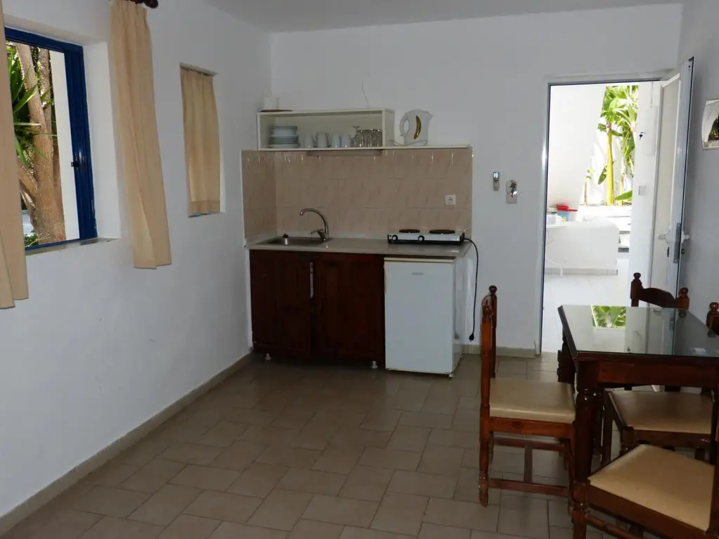 Miros Hotel Apartments