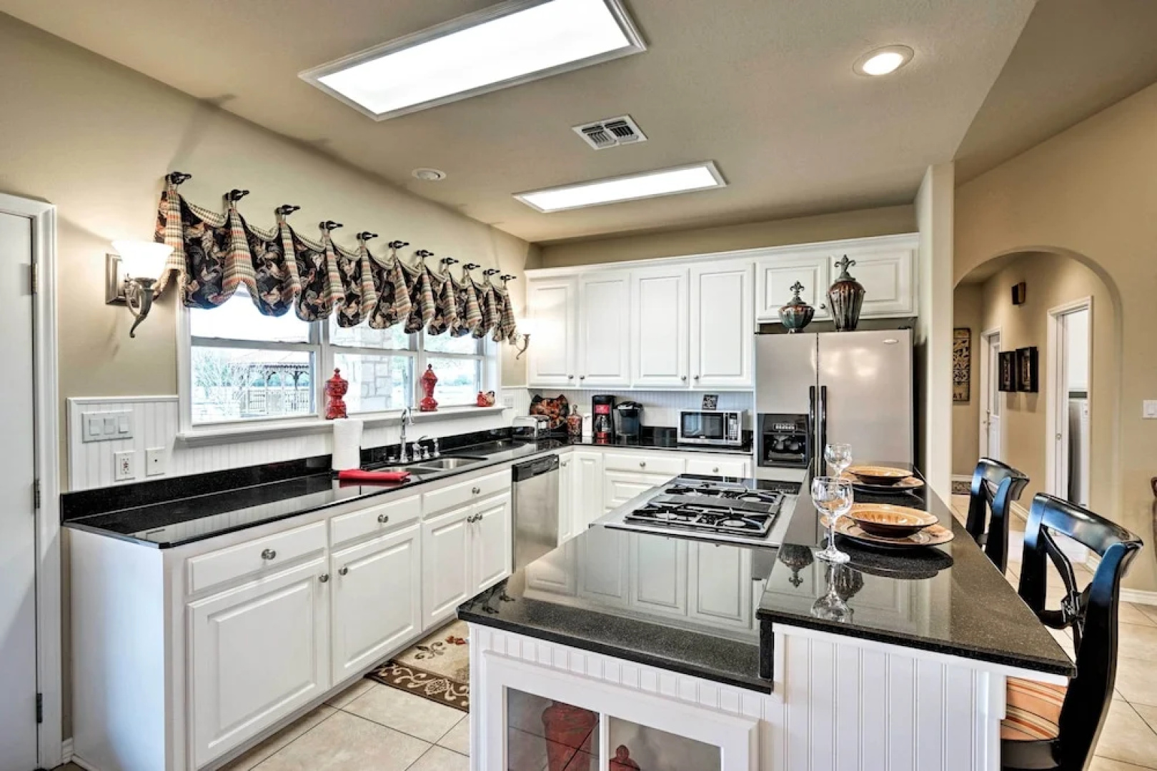 Pet-friendly Flatonia House w/ Patio & Gazebo!