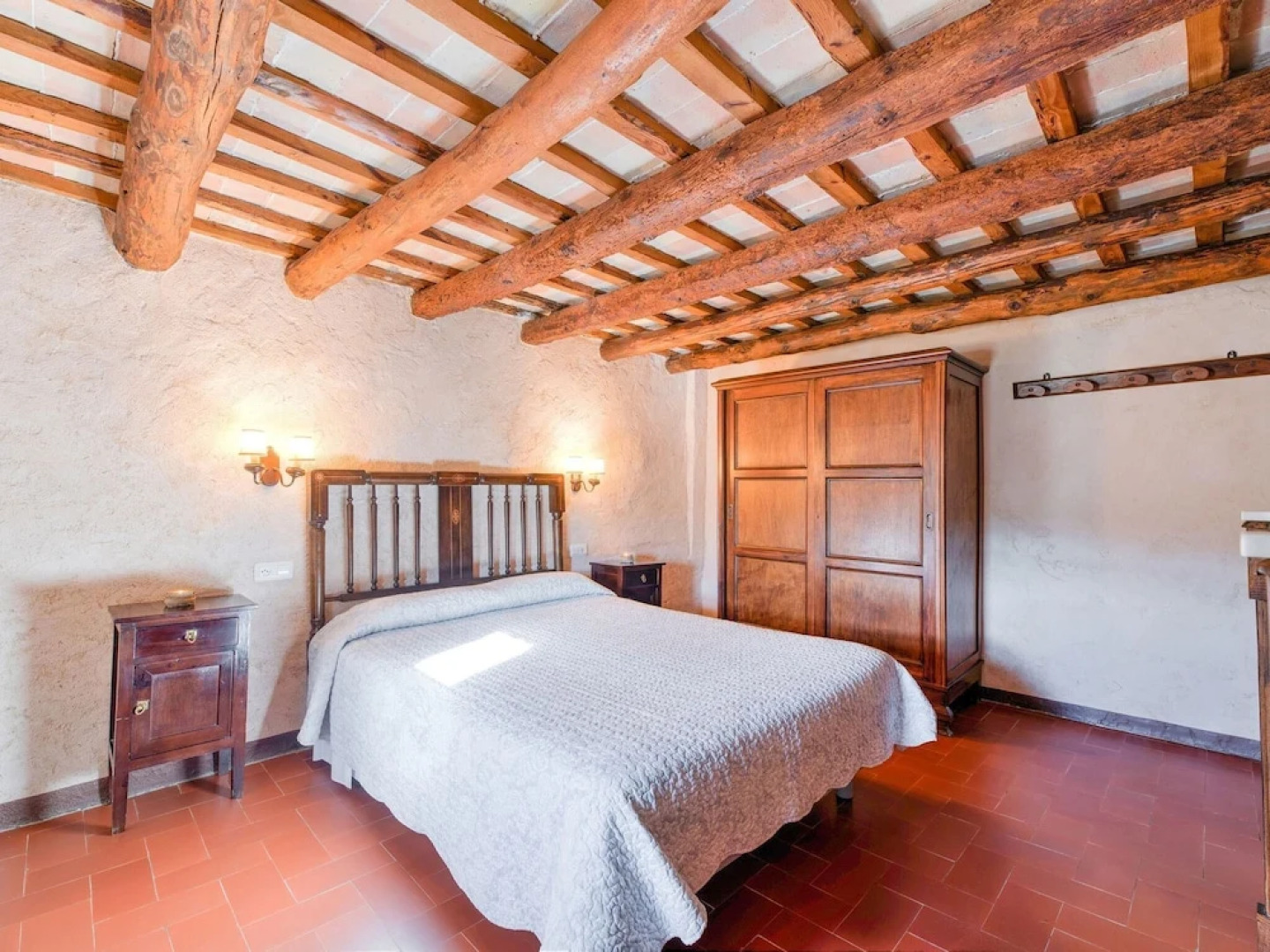 Rustic Farm House Dating Back to the Xviii Century With Private Swimming Pool