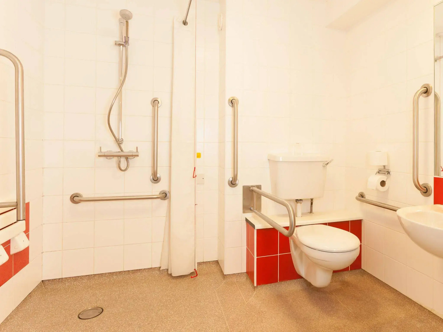 Travelodge Edinburgh Cameron Toll