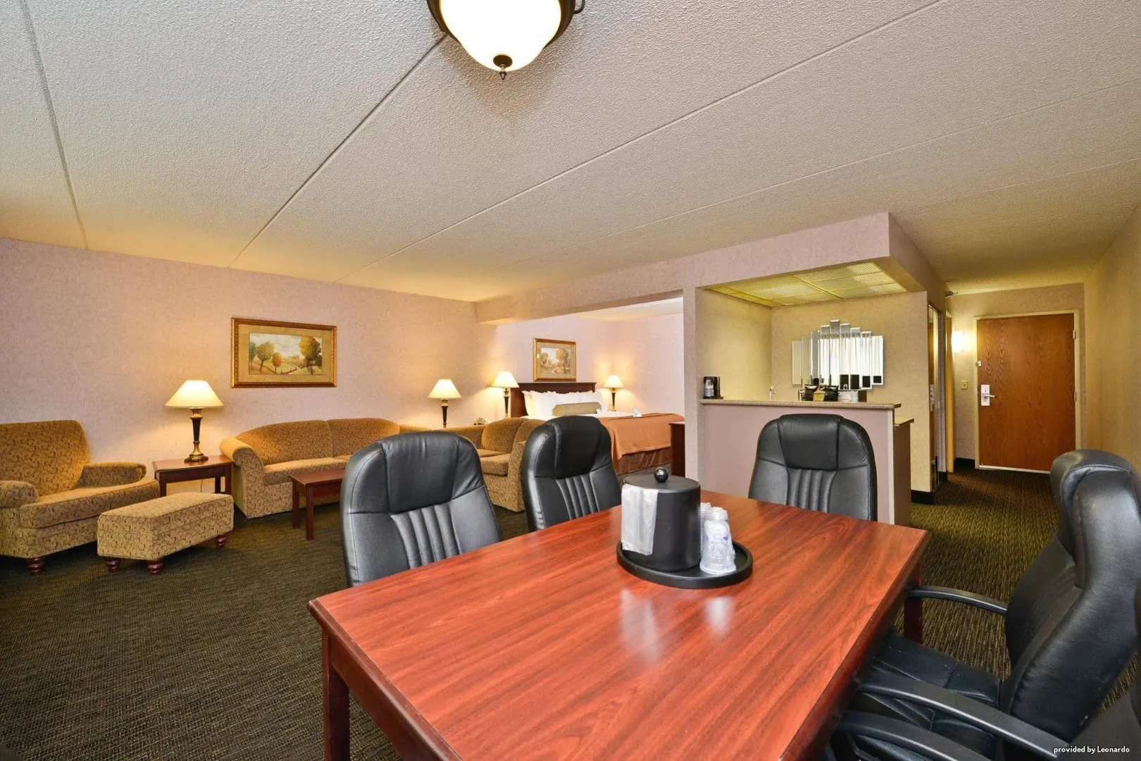 Best Western Plus Kelly Inn
