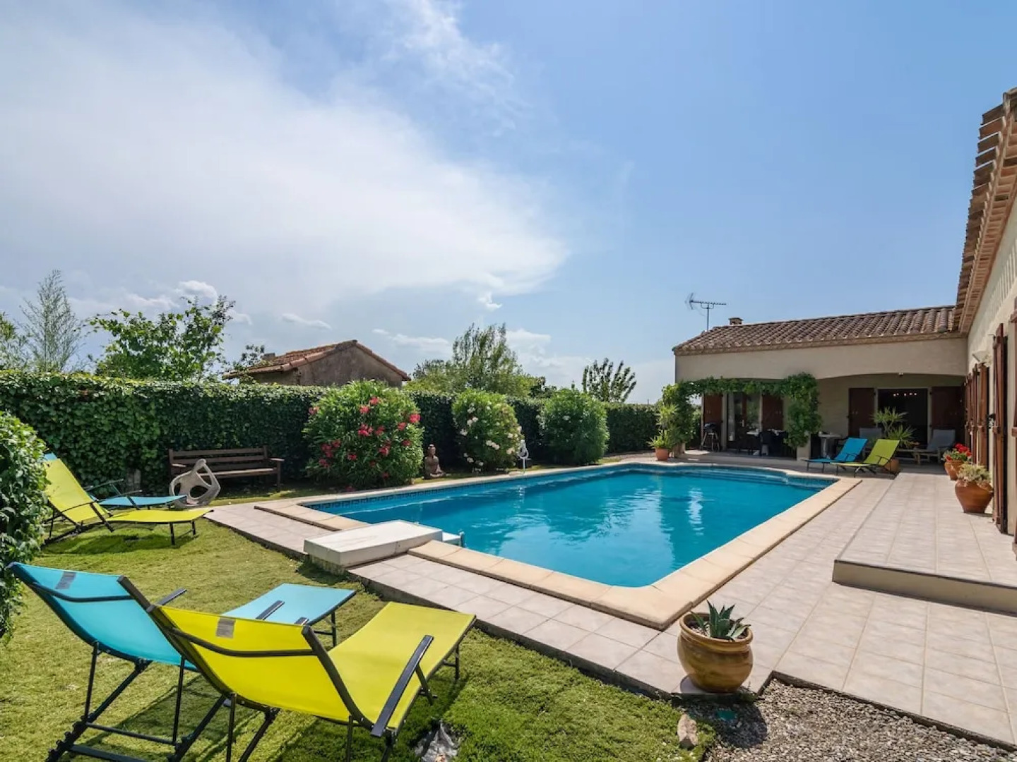Superb Villa in Olonzac With Swimming Pool, Close to Lake