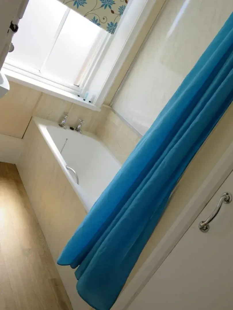 The Queens Arms Hotel