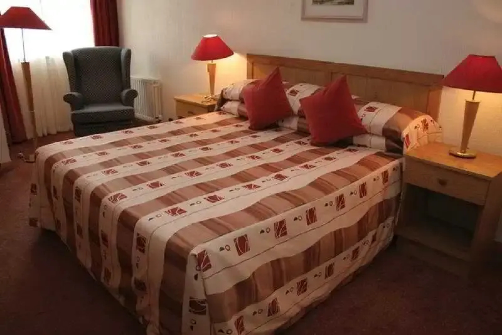 Loughshore Hotel