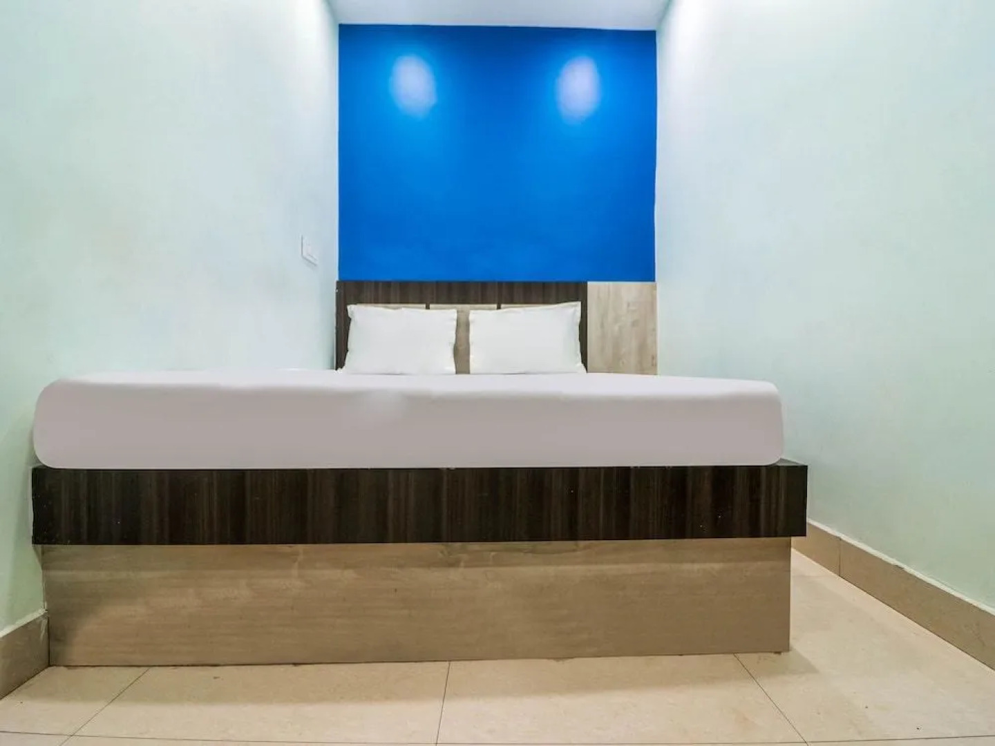 SPOT ON 44041 Hotel Ambay International