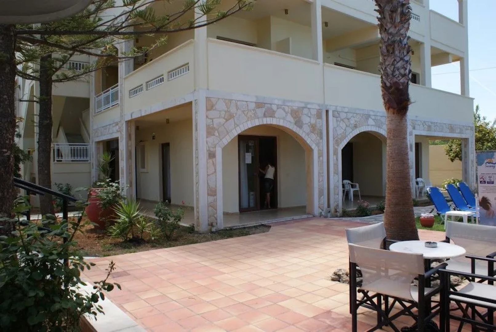 Sunny Suites Apartments